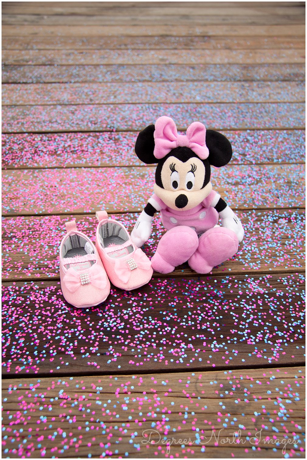 baby minnie mouse at Disney gender reveal