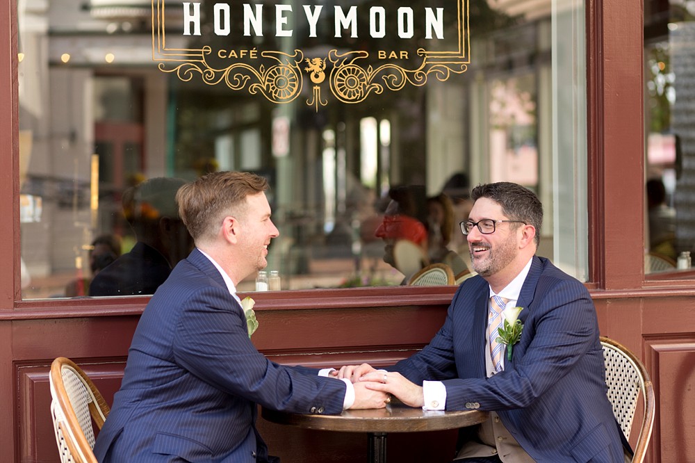Couple portraits in downtown Houston at Honeymoon Cafe