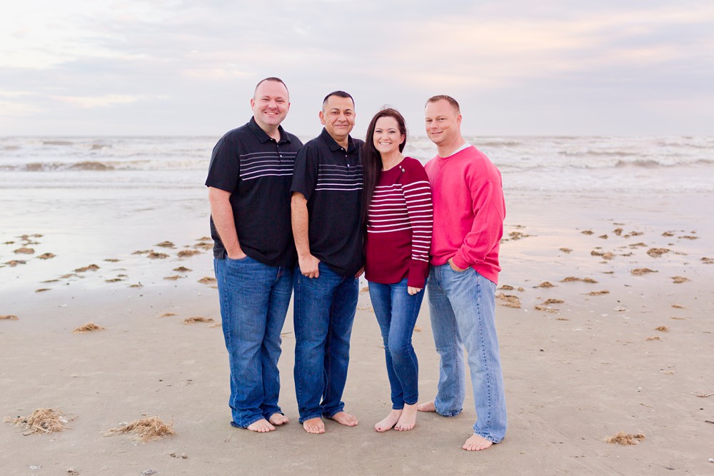 adult siblings at extended family beach session in Galveston