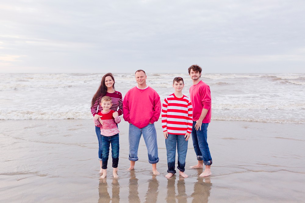 Family portrait session at Sea Isle Beach in Galveston
