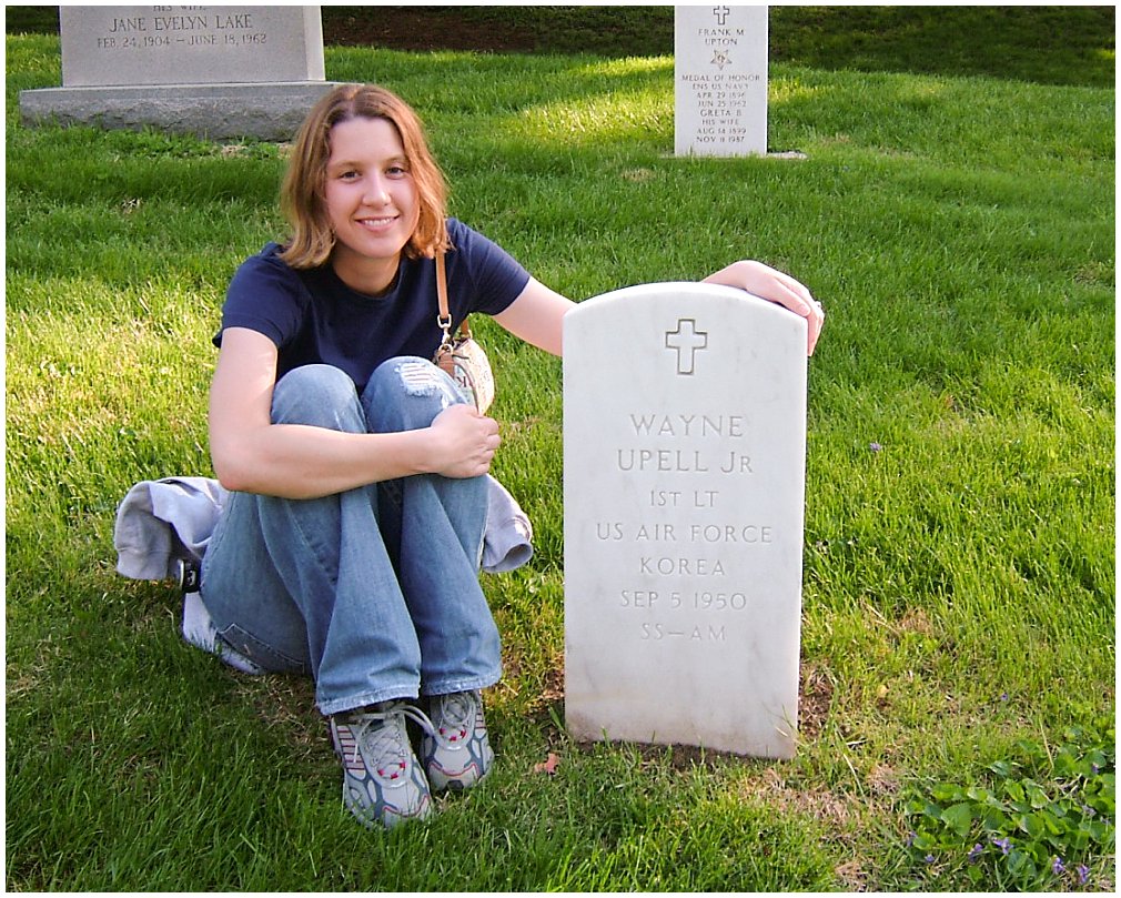Wayne Upell Jr. headstone at Arlington National Cemetery